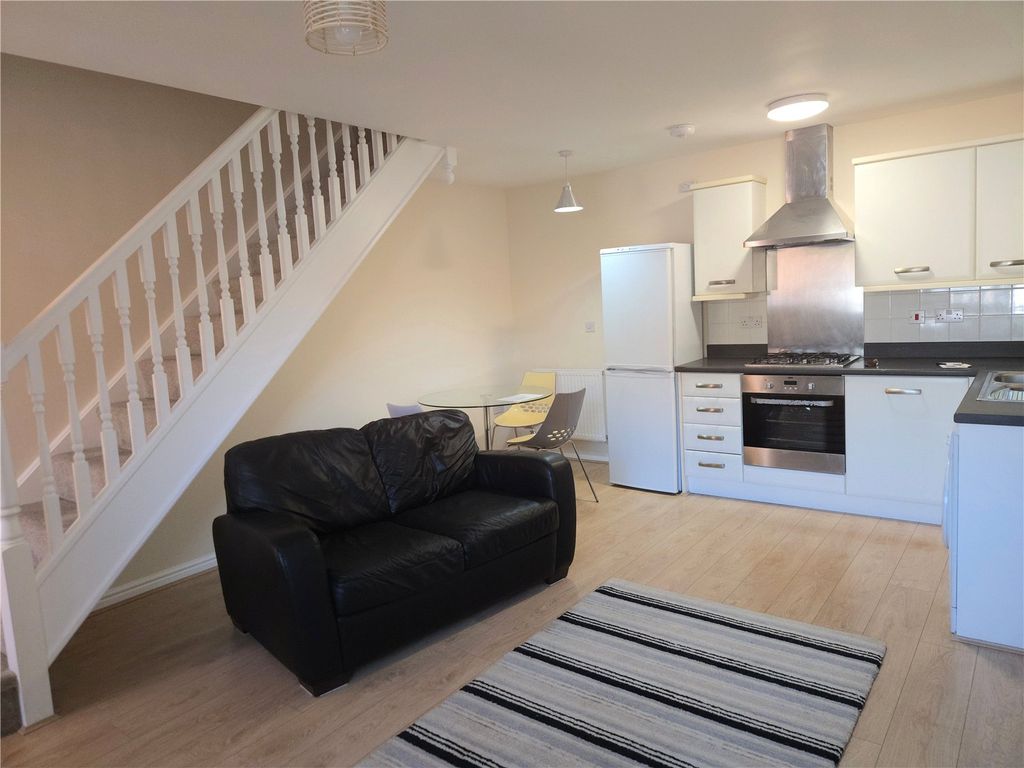 Property photo 3 of 8 Picture No. 04