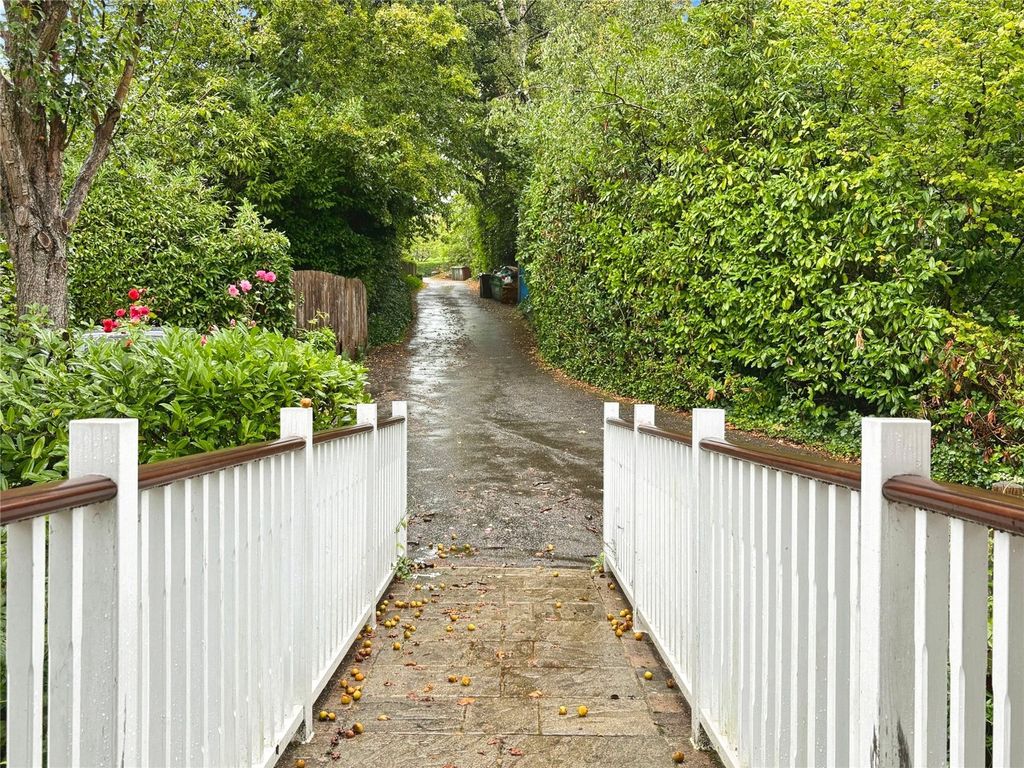 Property photo 3 of 18 Private Driveway