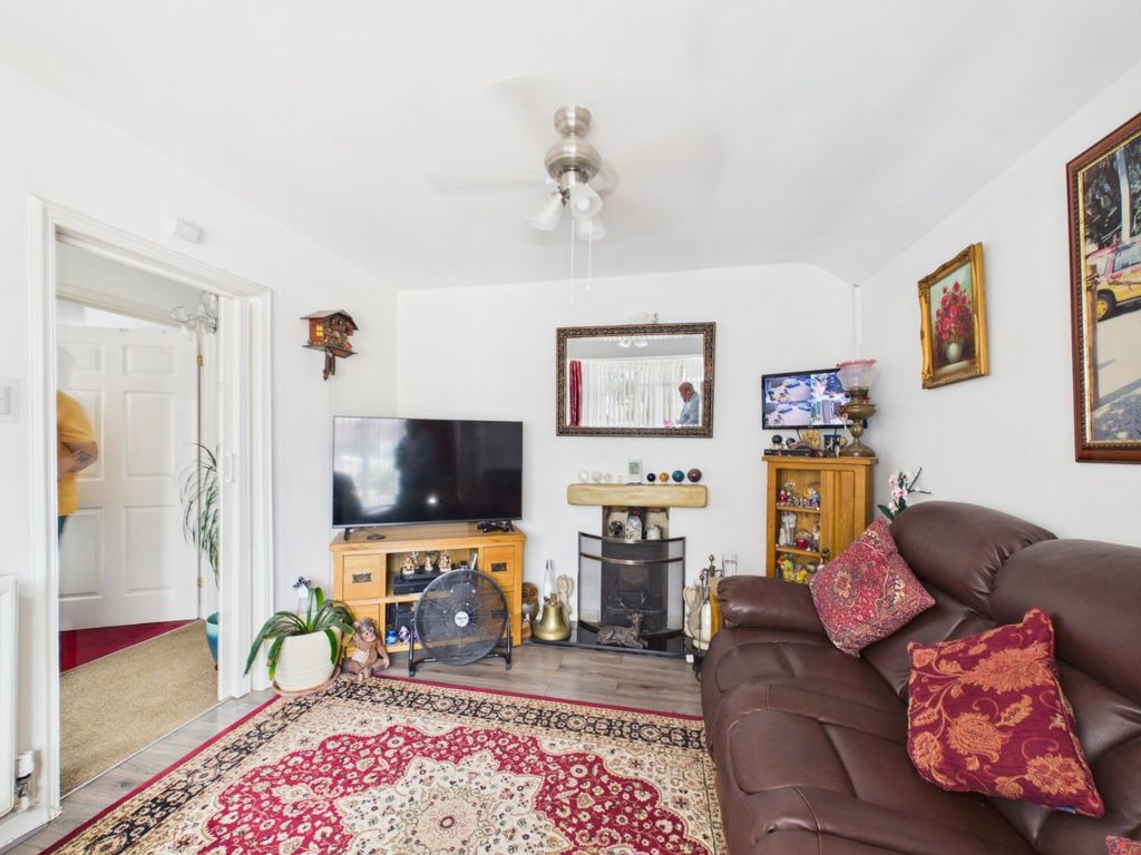 Property photo 3 of 15 Picture No. 07