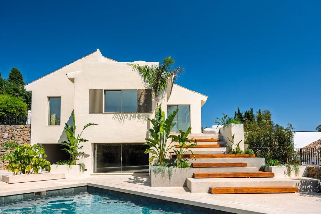 Property photo 3 of 81