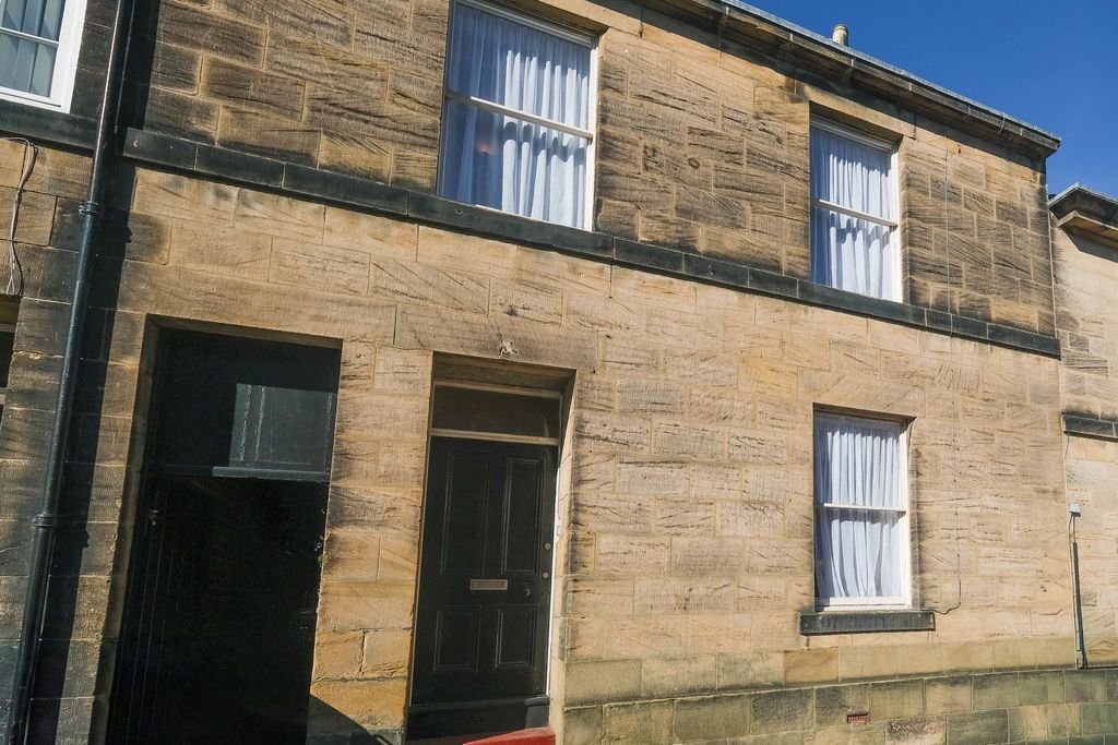 Property photo 2 of 21 Photo 9