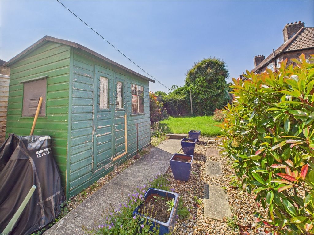 Property photo 2 of 9 4106992