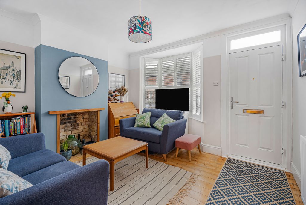 Property photo 2 of 14 Living Room