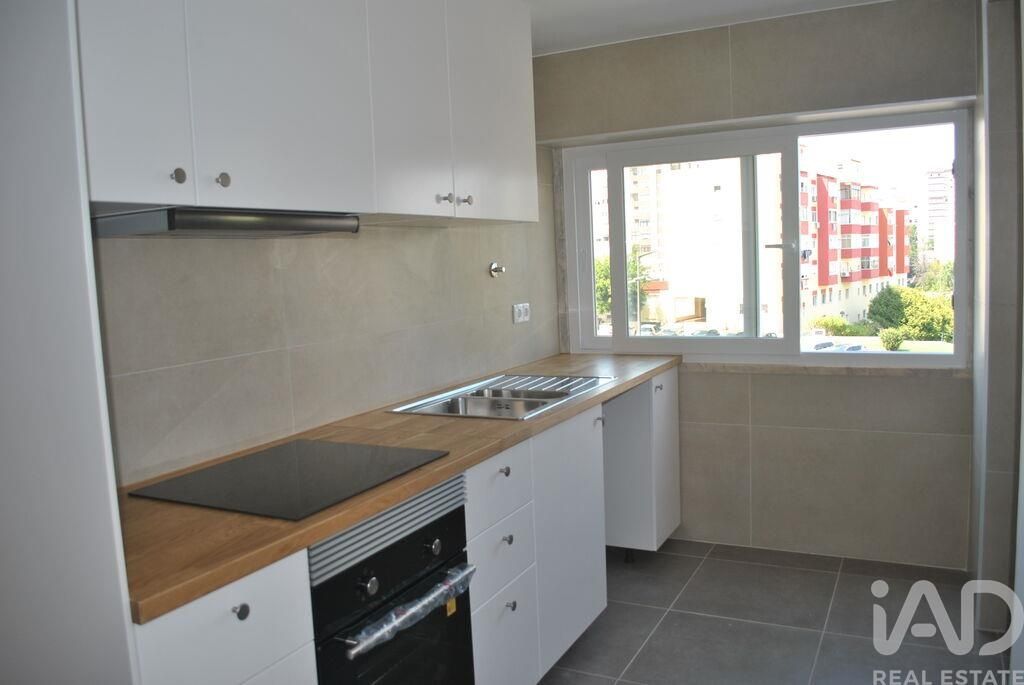 Property photo 1 of 25