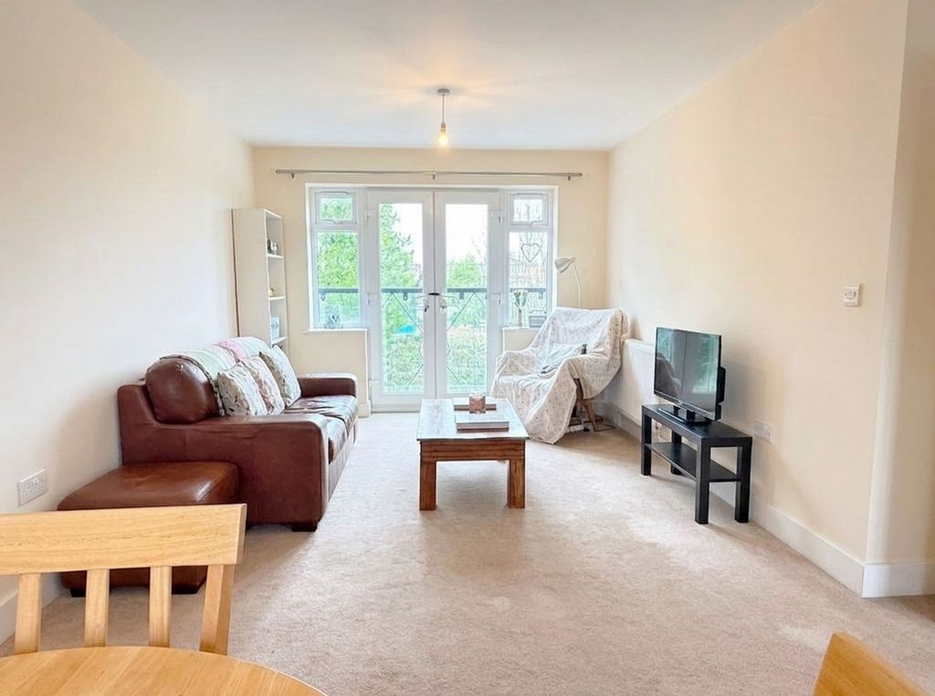 Property photo 3 of 7