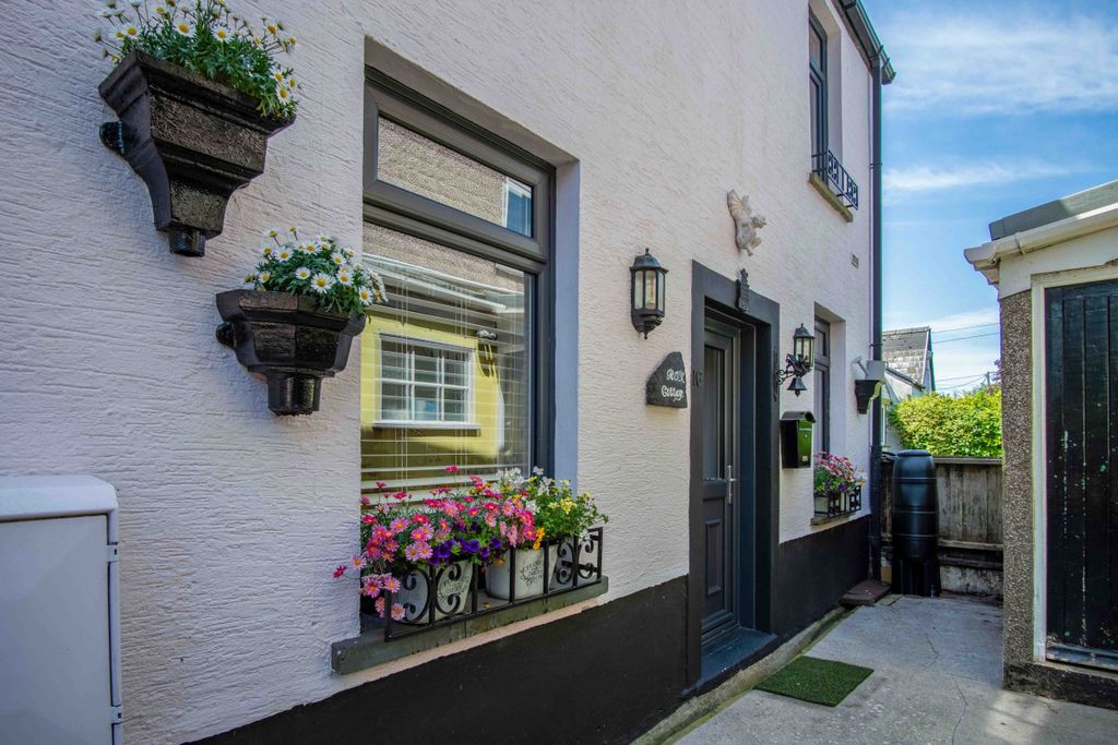 Property photo 1 of 23