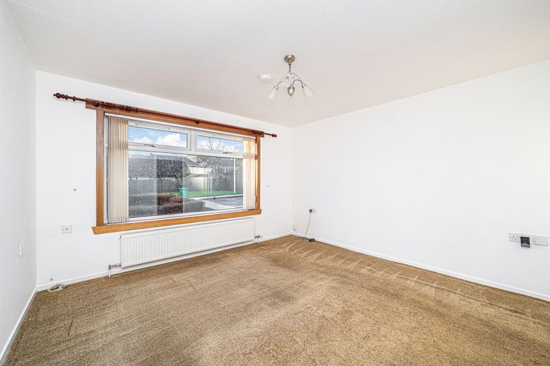 Property photo 2 of 21 Lounge