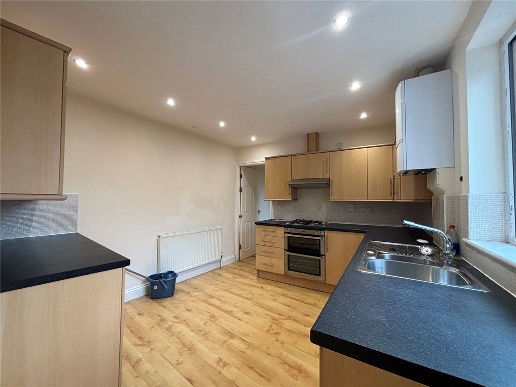 Property photo 2 of 7 Picture No. 18