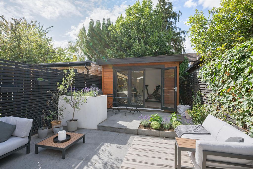 Property photo 3 of 15 Image