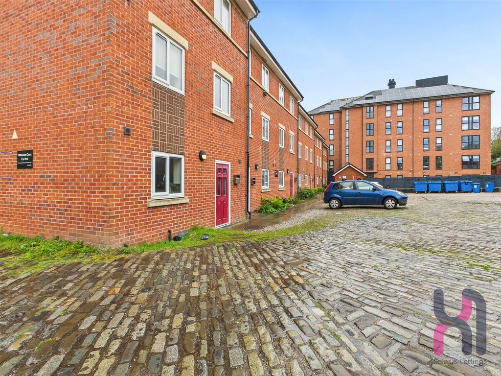 Property photo 3 of 16 Picture No. 02