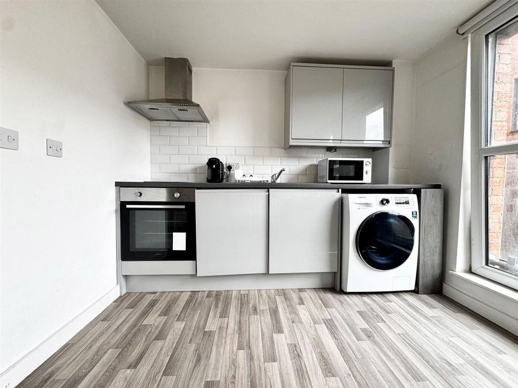 Property photo 2 of 6 78413A24-E174-4F04-8456-3d4d2A4680A0.Jpg