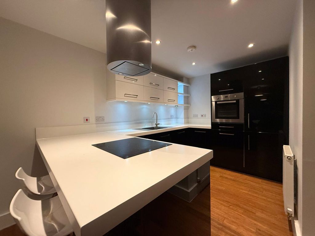 Property photo 2 of 9 Picture No. 30