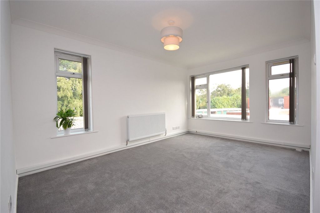 Property photo 2 of 9 Picture No. 01