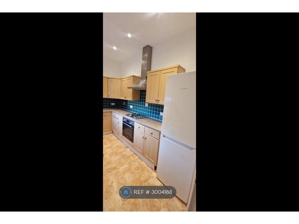 Property photo 3 of 13 Kitchen