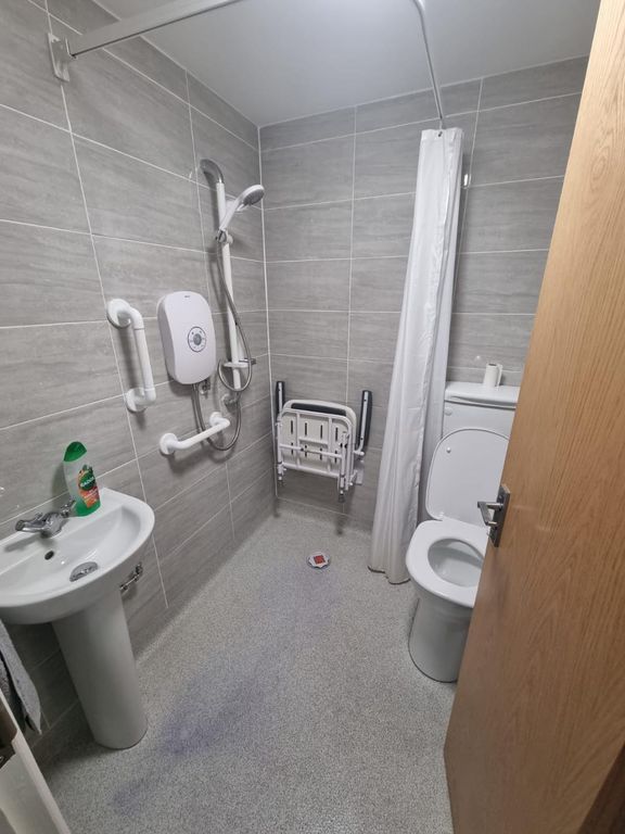 Property photo 3 of 5