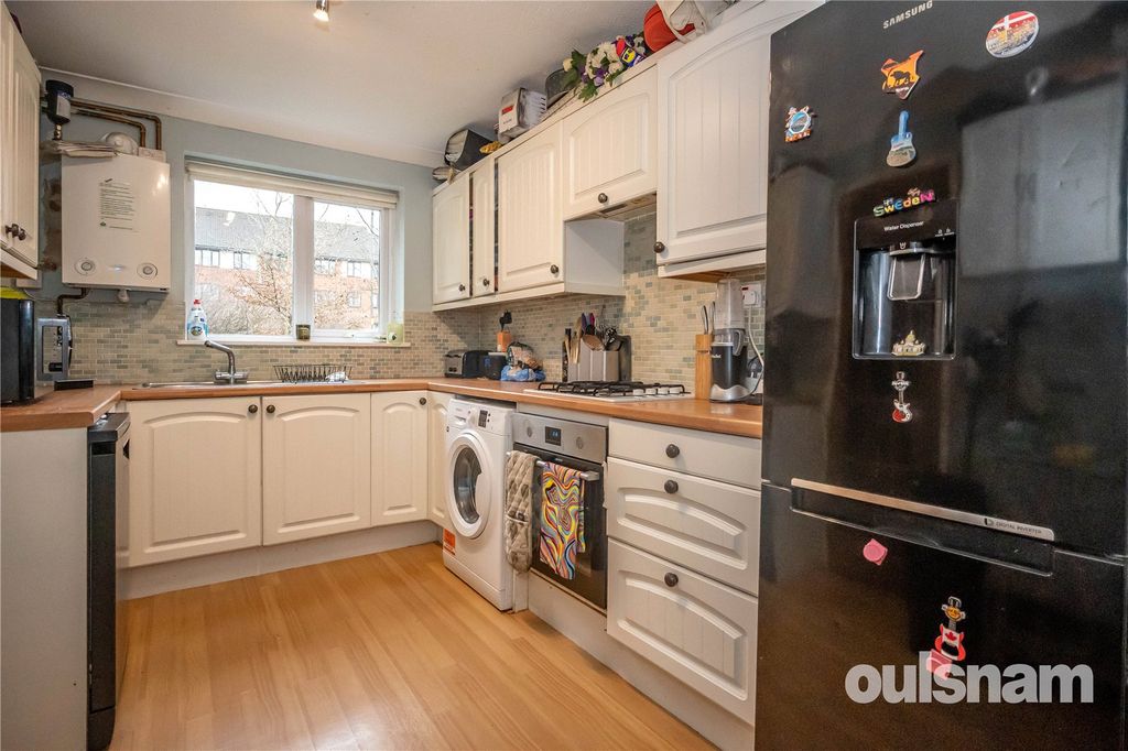 Property photo 2 of 19 Picture No. 04