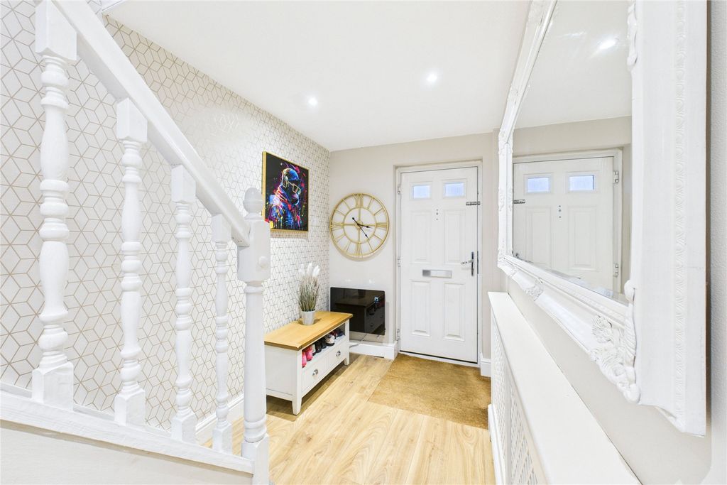 Property photo 2 of 18 Picture No. 05