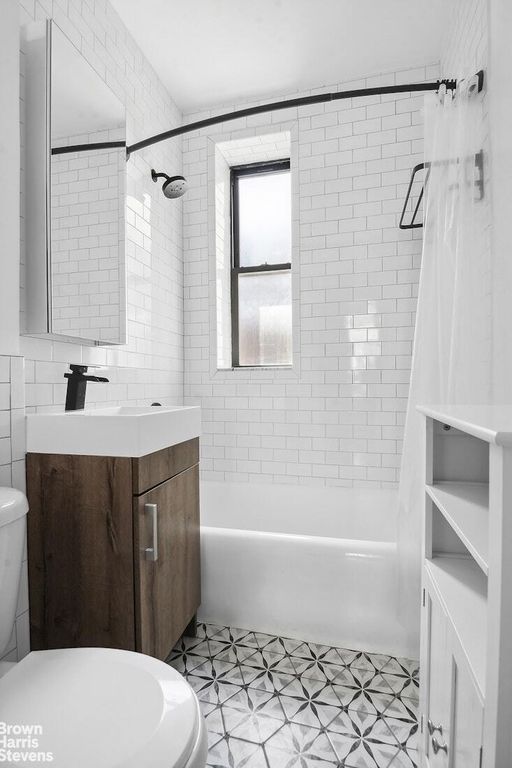 Property photo 3 of 7 <Alttext/>