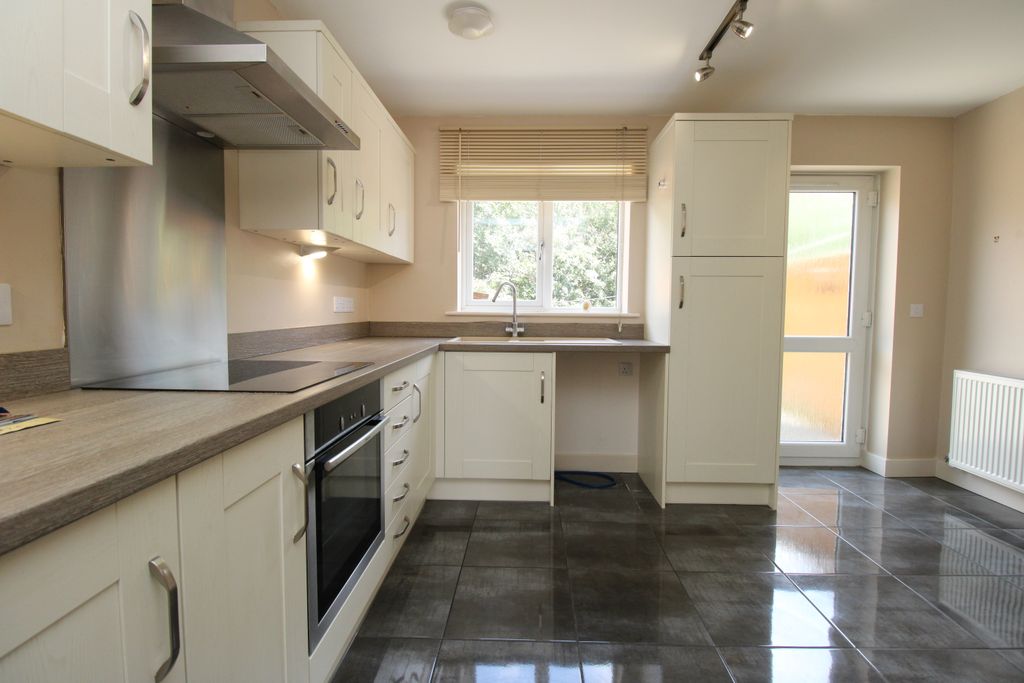 Property photo 2 of 9 Img_1825