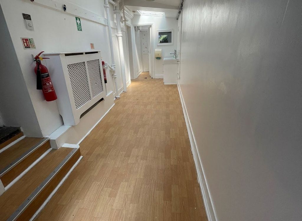 Property photo 3 of 4 Photo 3.Jpg