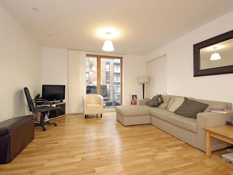 Property photo 2 of 6 Living Area