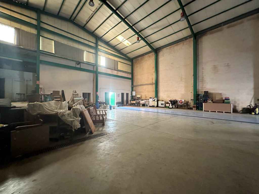 Property photo 3 of 9 3.Jpg