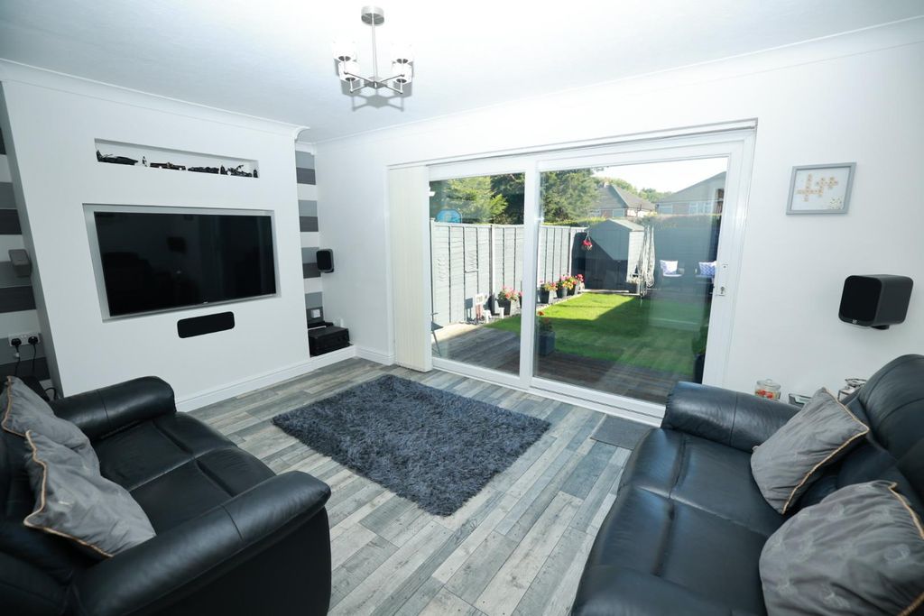 Property photo 3 of 10 R6__5188.Jpeg