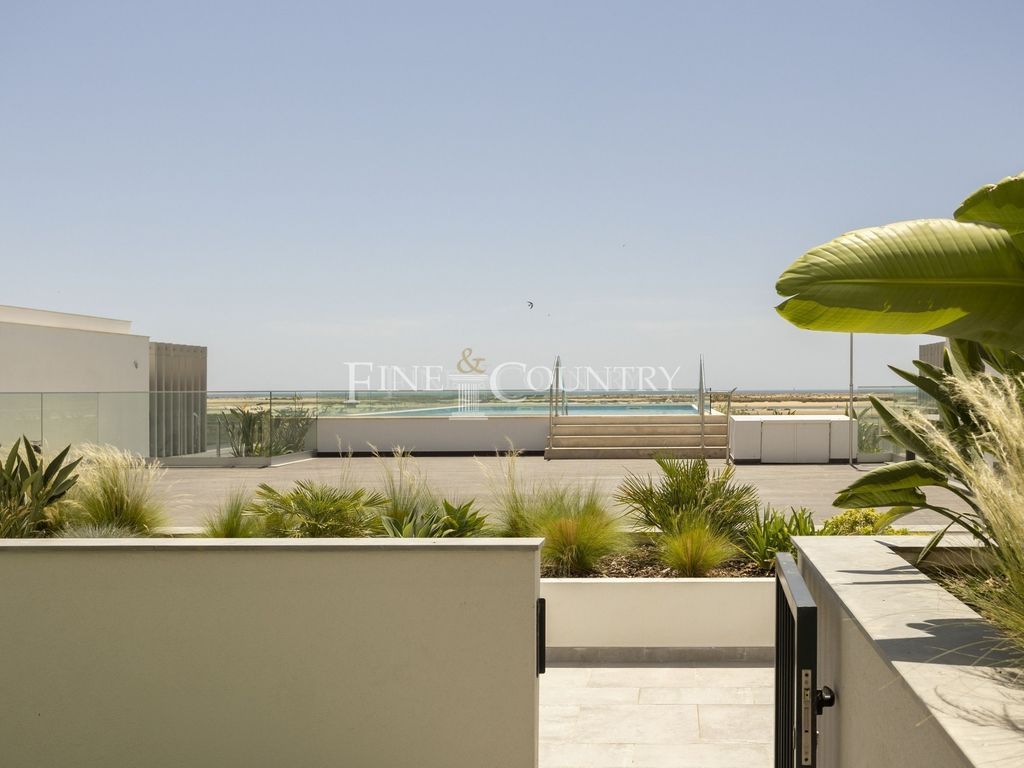 Property photo 2 of 30