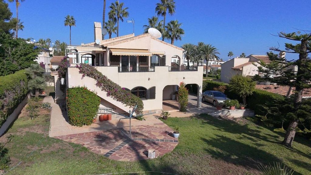 Property photo 2 of 31