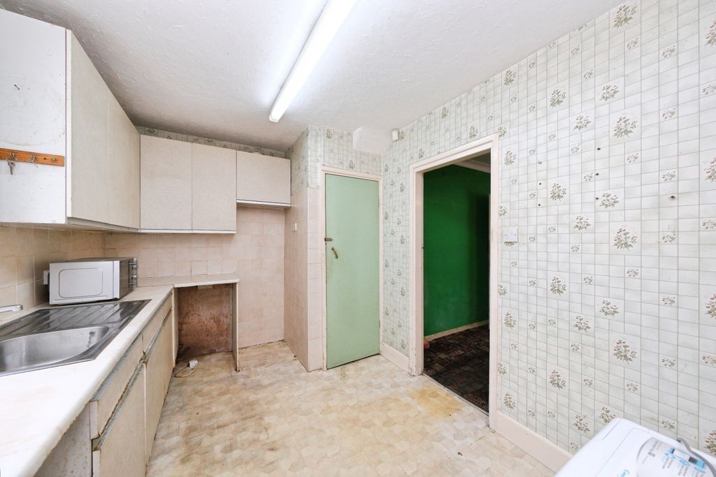 Property photo 3 of 20 Img_6744