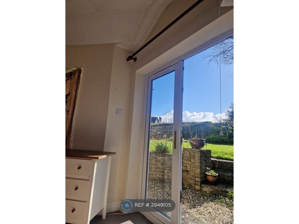 Property photo 2 of 8 Bright Sunny Outlook