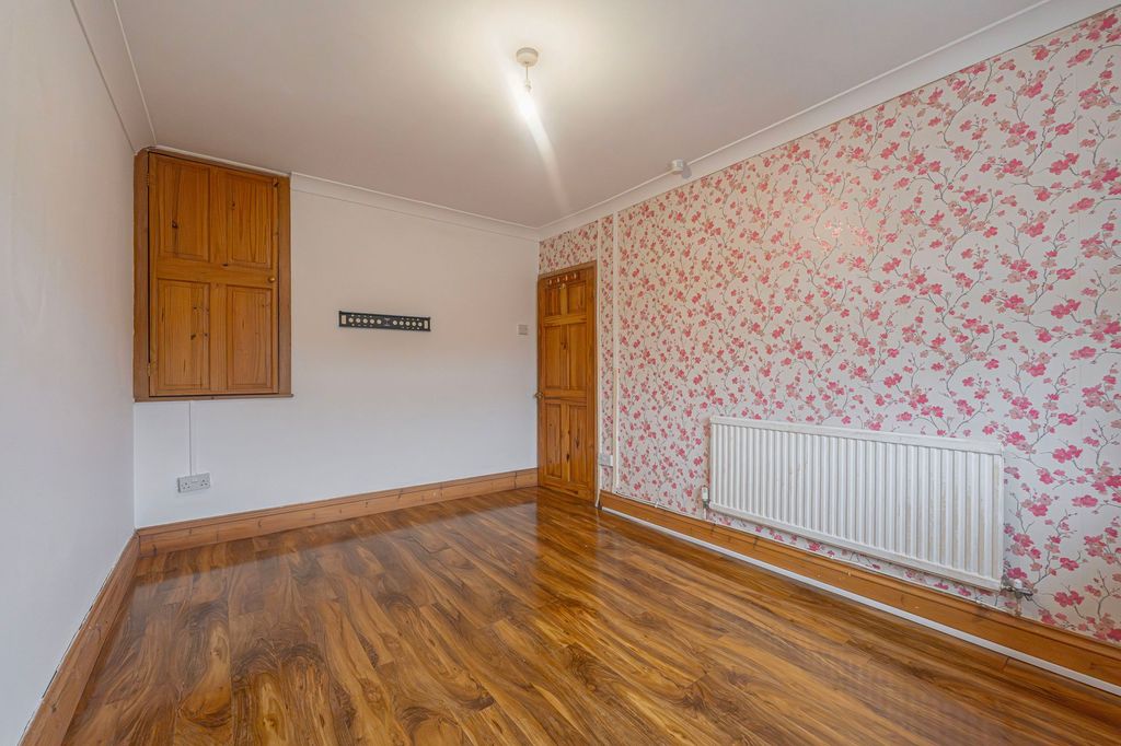 Additional image 19 of 2 bed flat for saleWaunfawr Gardens, Cross Keys NP11