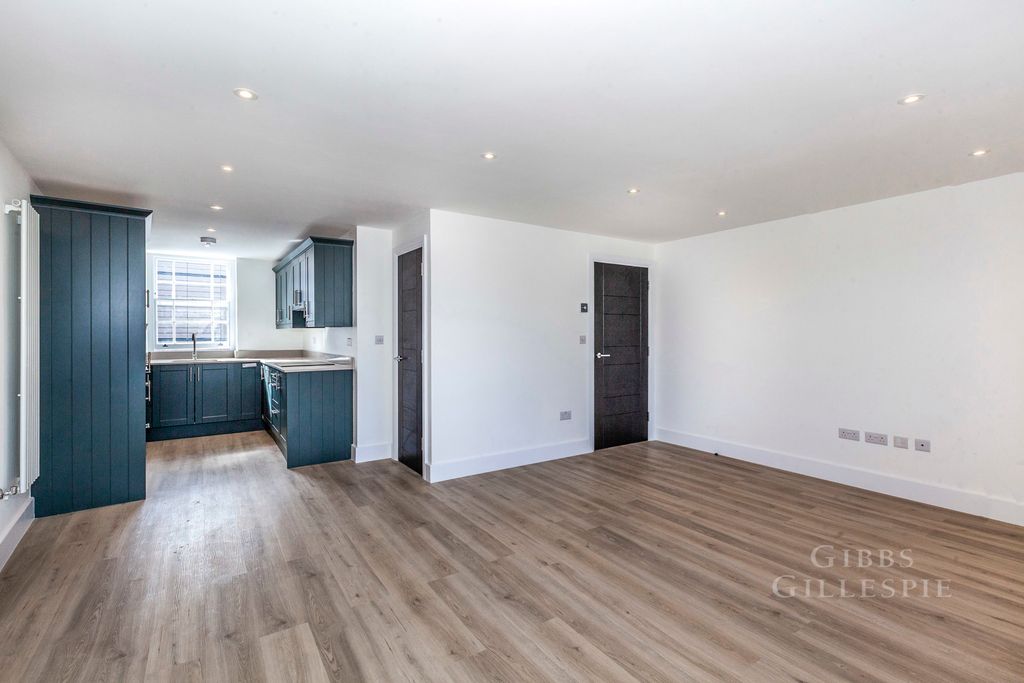Property photo 1 of 15 Pbox-Img.Jpg
