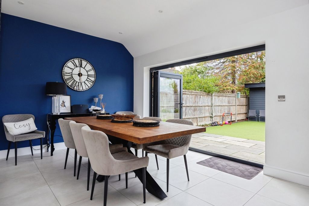 Property photo 2 of 14 Pbox-Img.Jpg