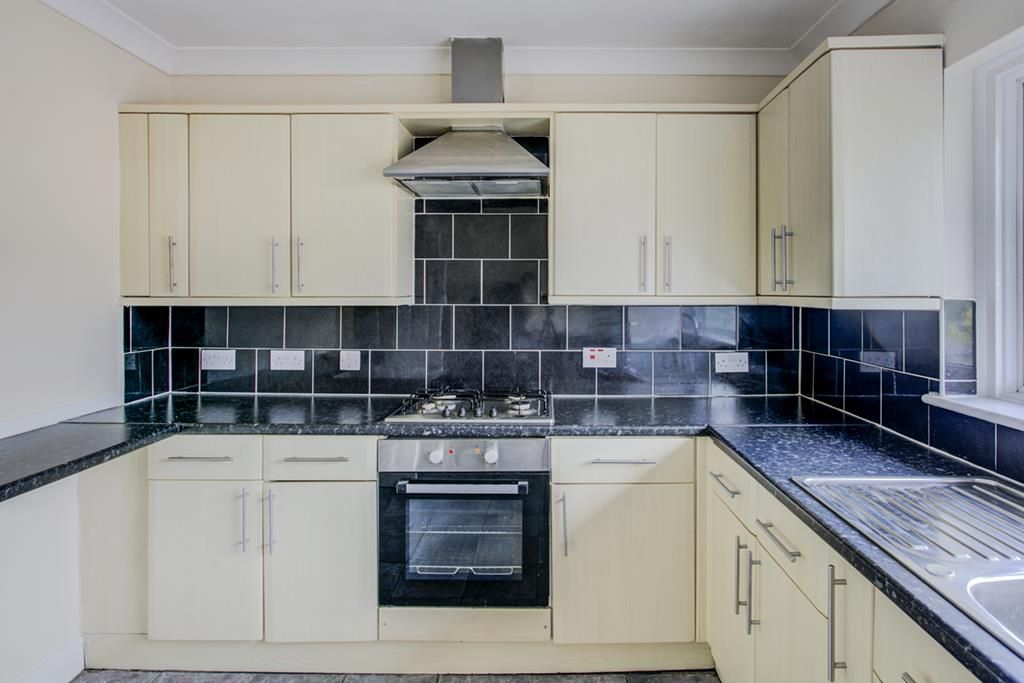 Property photo 2 of 13 Chelms (16).Jpg