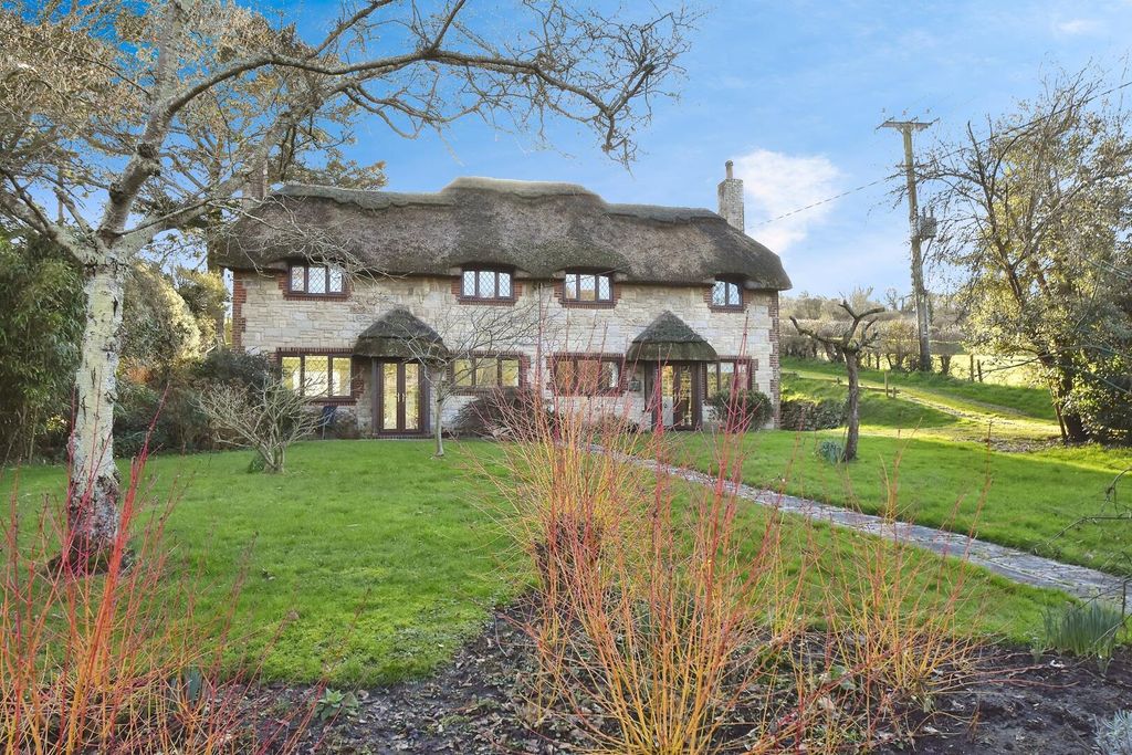 Property photo 1 of 24 Front (Exterior)