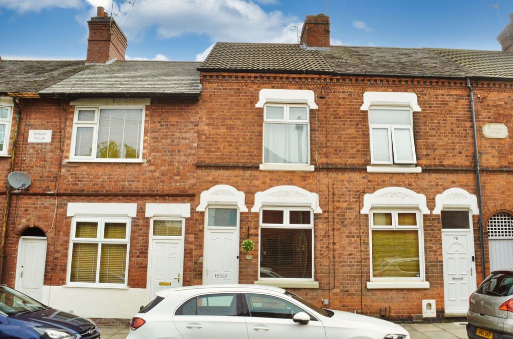 Property photo 1 of 12