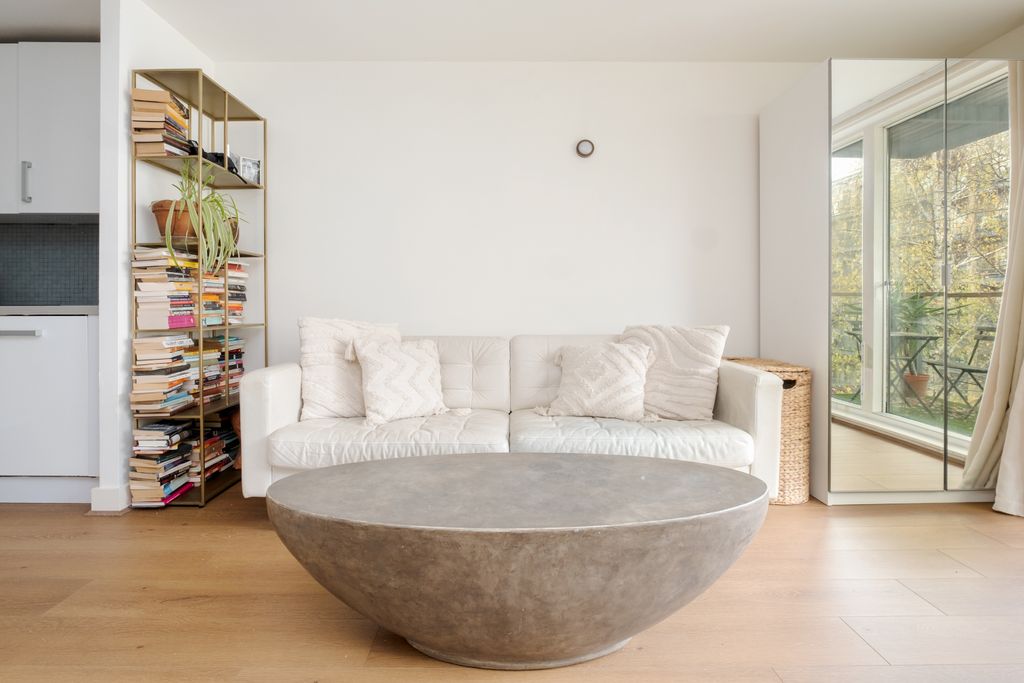 Property photo 3 of 21