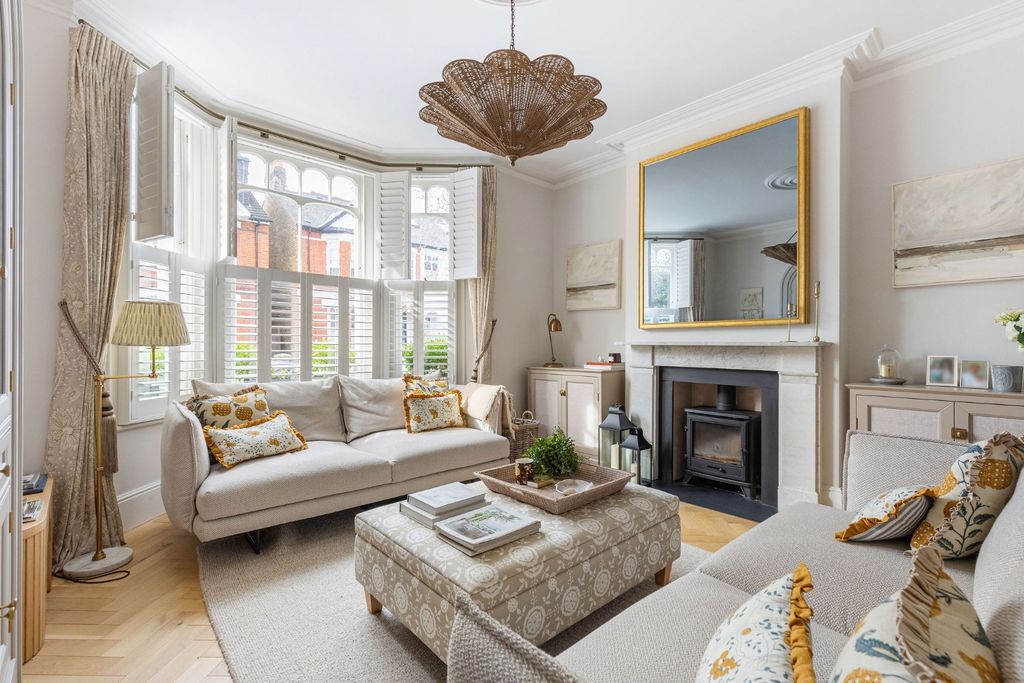 Property photo 3 of 16 4714073