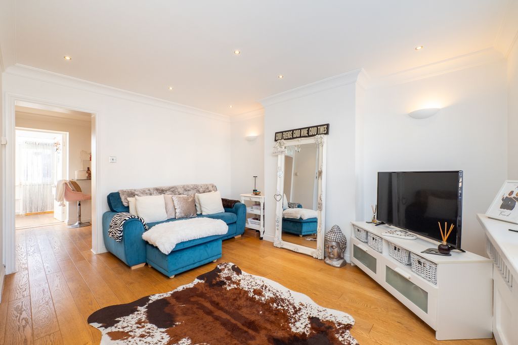 Property photo 2 of 15 Picture No. 22