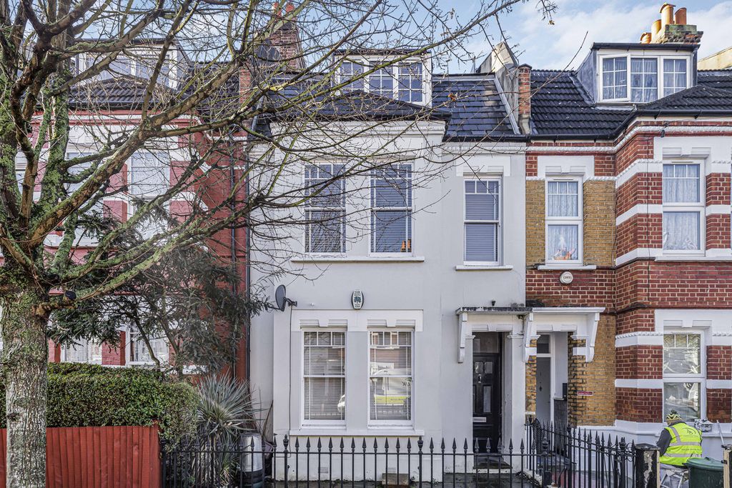 Property photo 1 of 25