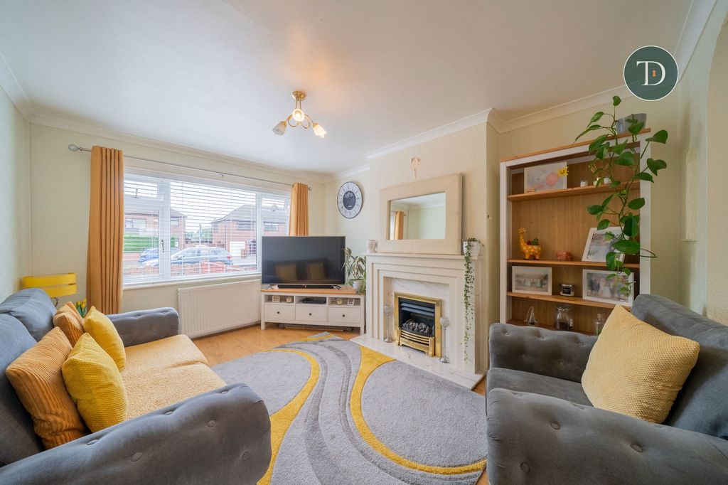 Property photo 3 of 24