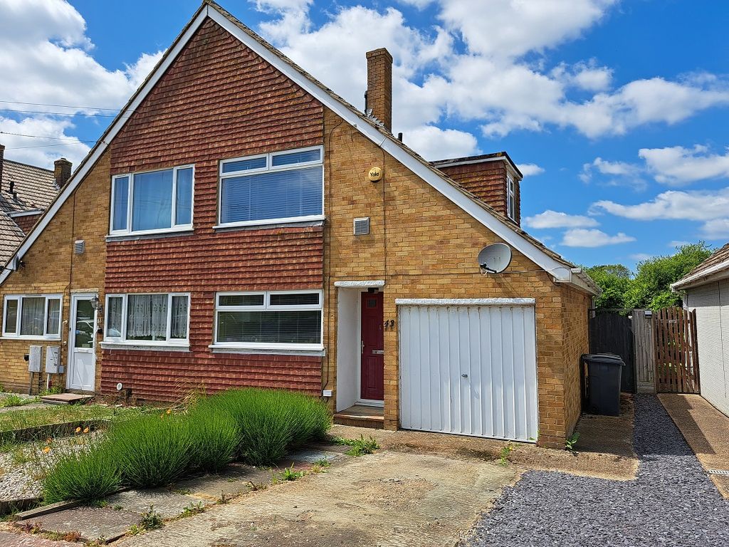 Property photo 1 of 17 Outside
