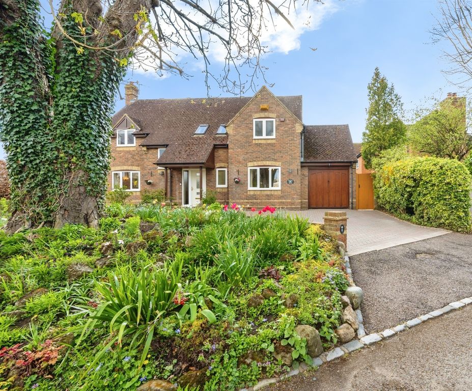 Property photo 1 of 33