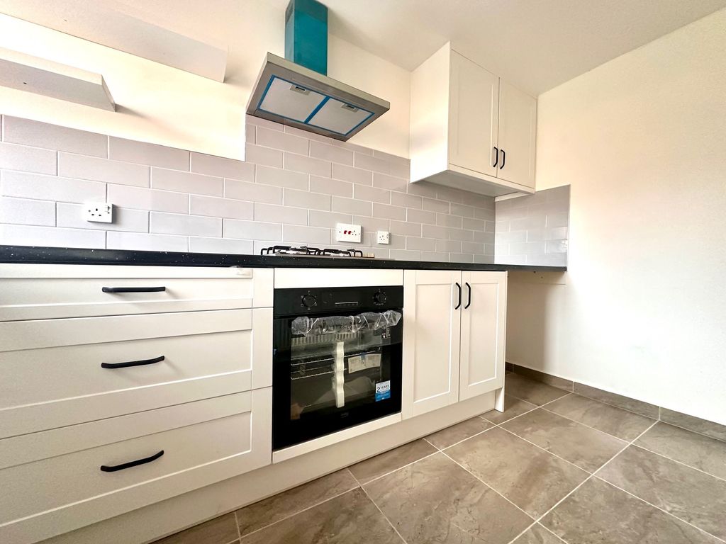 Property photo 2 of 7 View