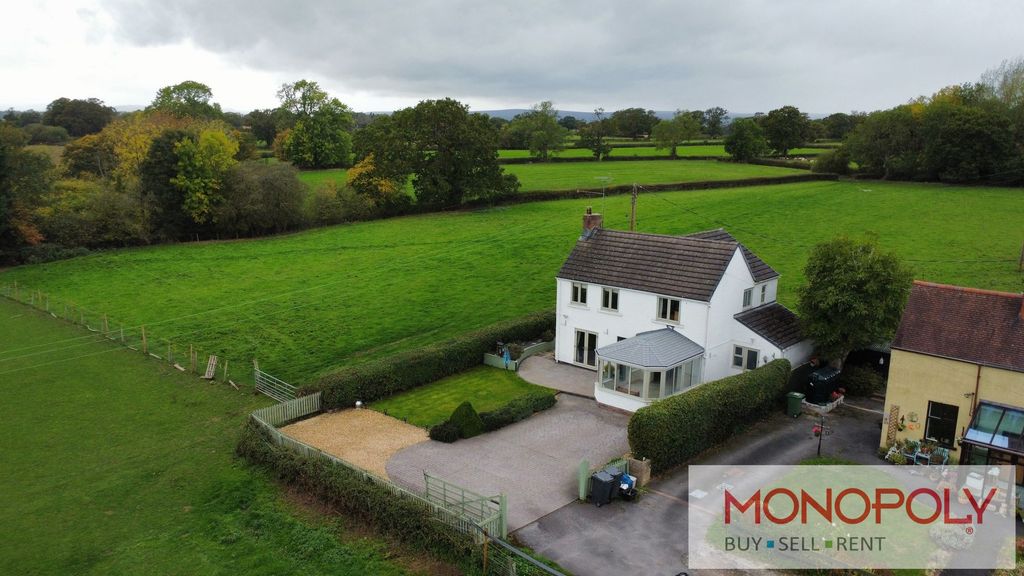 Property photo 2 of 31