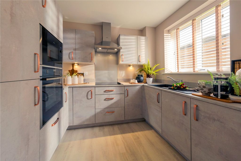 Property photo 2 of 42 Example Layout