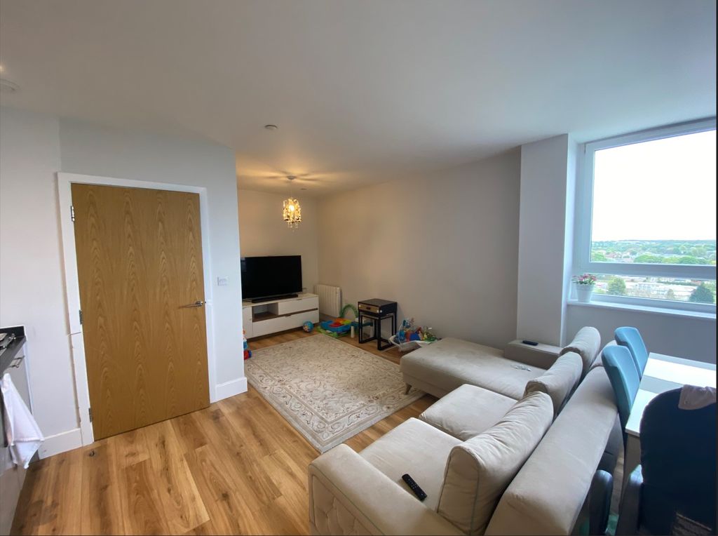 Property photo 3 of 12 Image