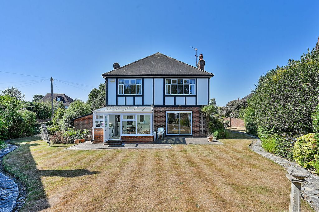 Property photo 3 of 13