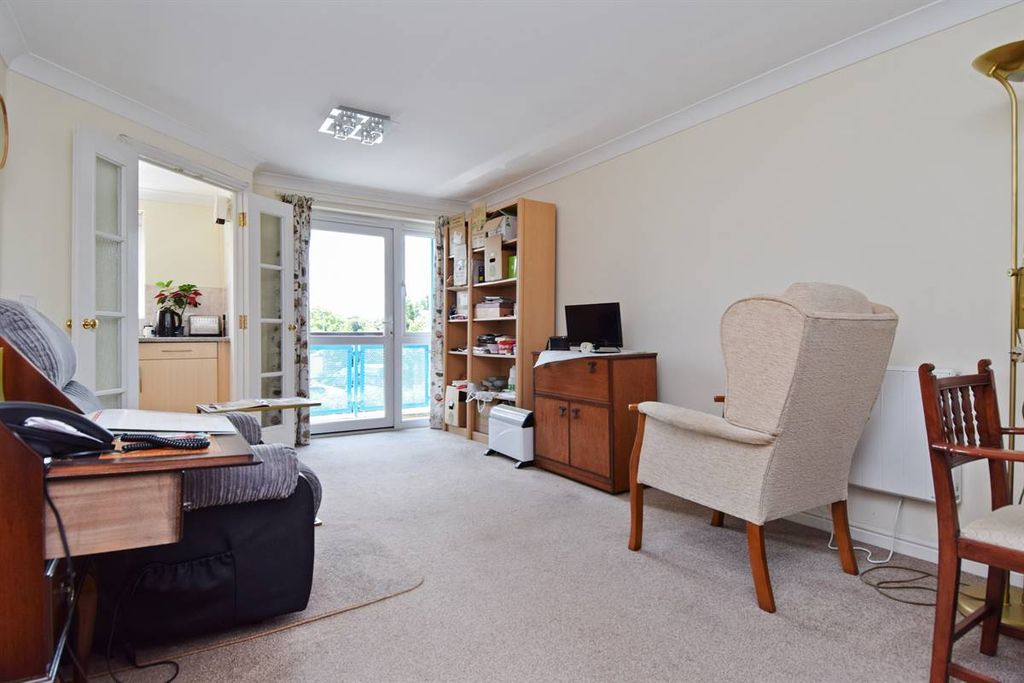 Property photo 3 of 17